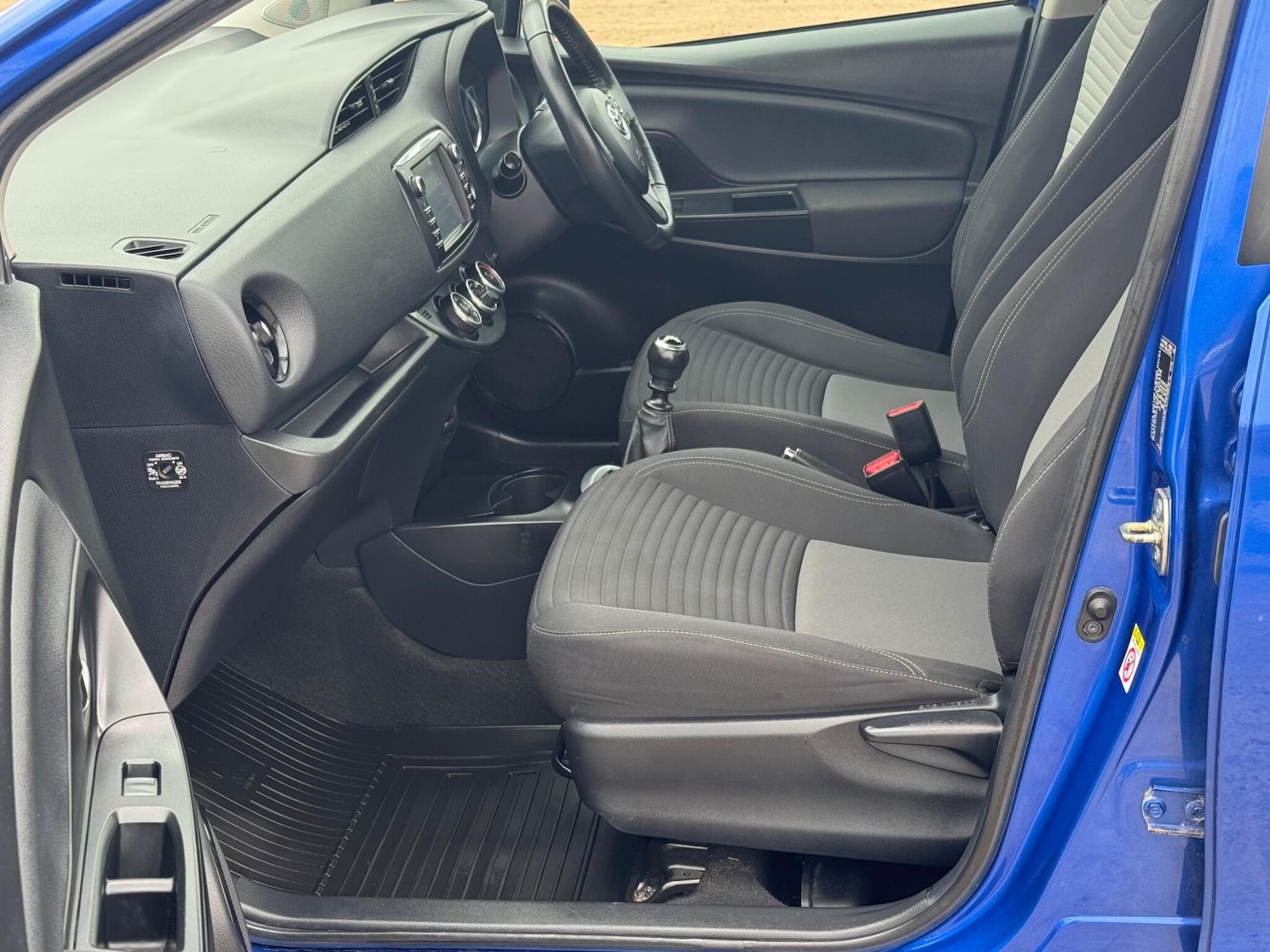 Used Toyota Yaris for sale - 78185421: Photo 23