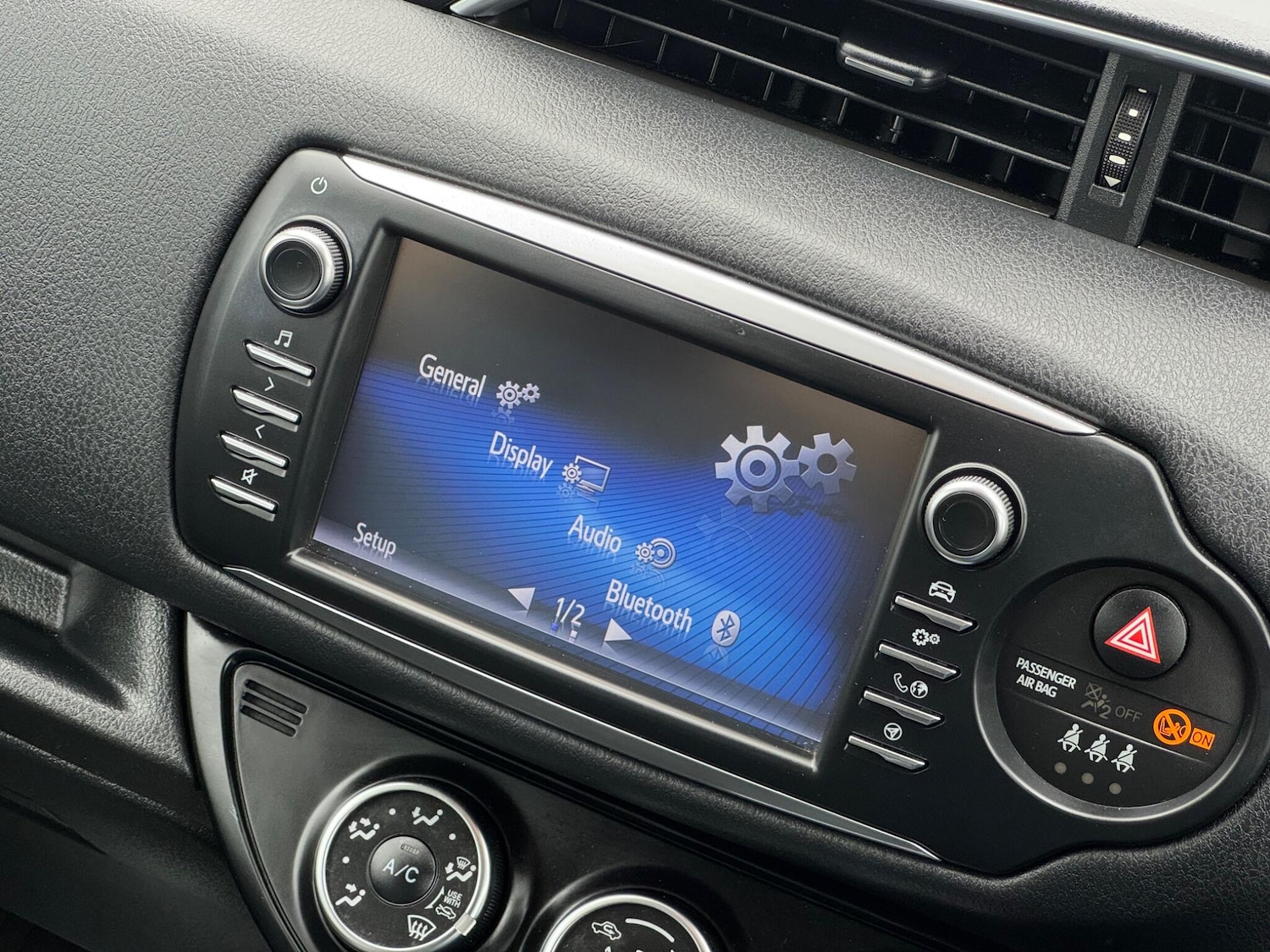 Used Toyota Yaris for sale - 78185421: Photo 39