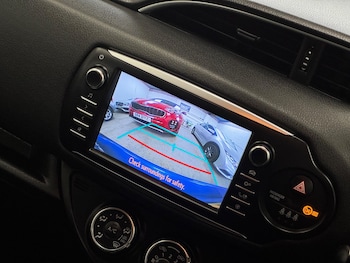 Used Toyota Yaris 2017 for sale - 78185421: Photo