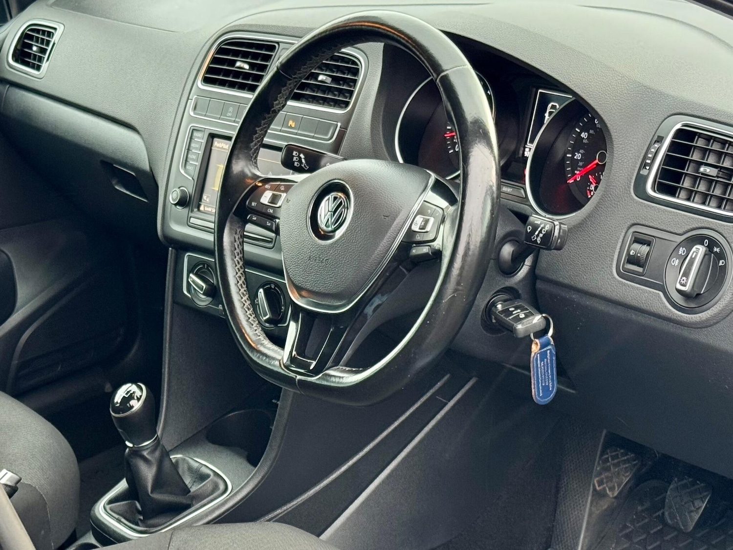 Used Volkswagen Polo 2016 for sale - 76926032: Photo 23