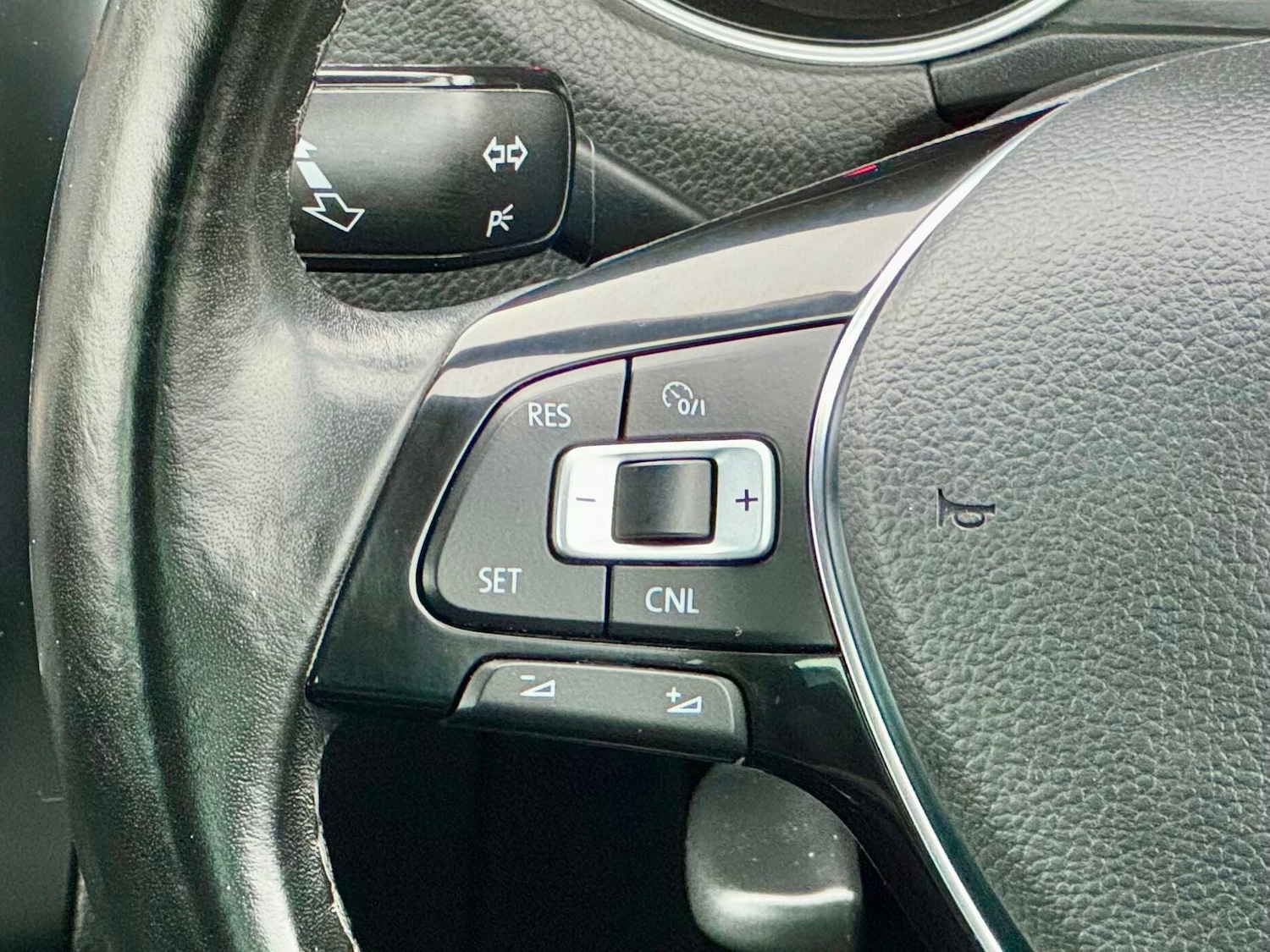 Used Volkswagen Polo 2016 for sale - 76926032: Photo 35