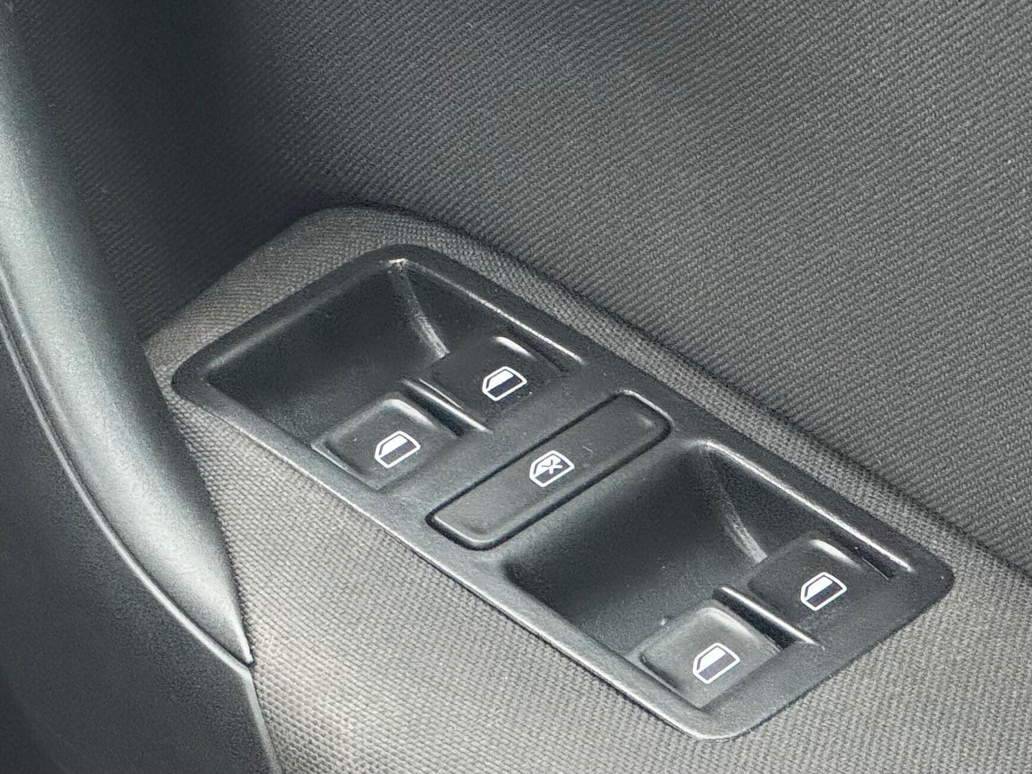 Used Volkswagen Polo 2016 for sale - 76926032: Photo 42