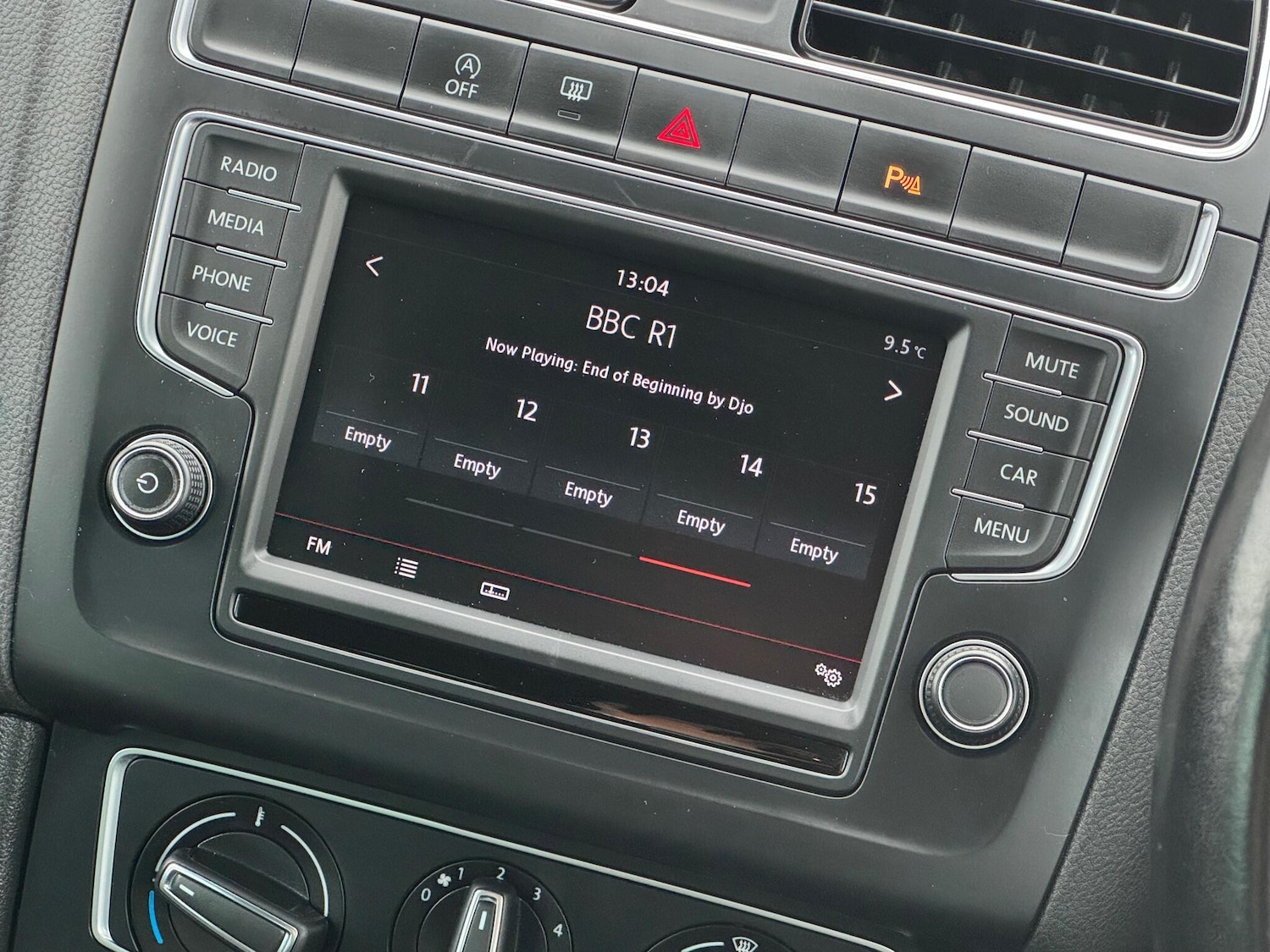 Used Volkswagen Polo 2016 for sale - 76926032: Photo 47