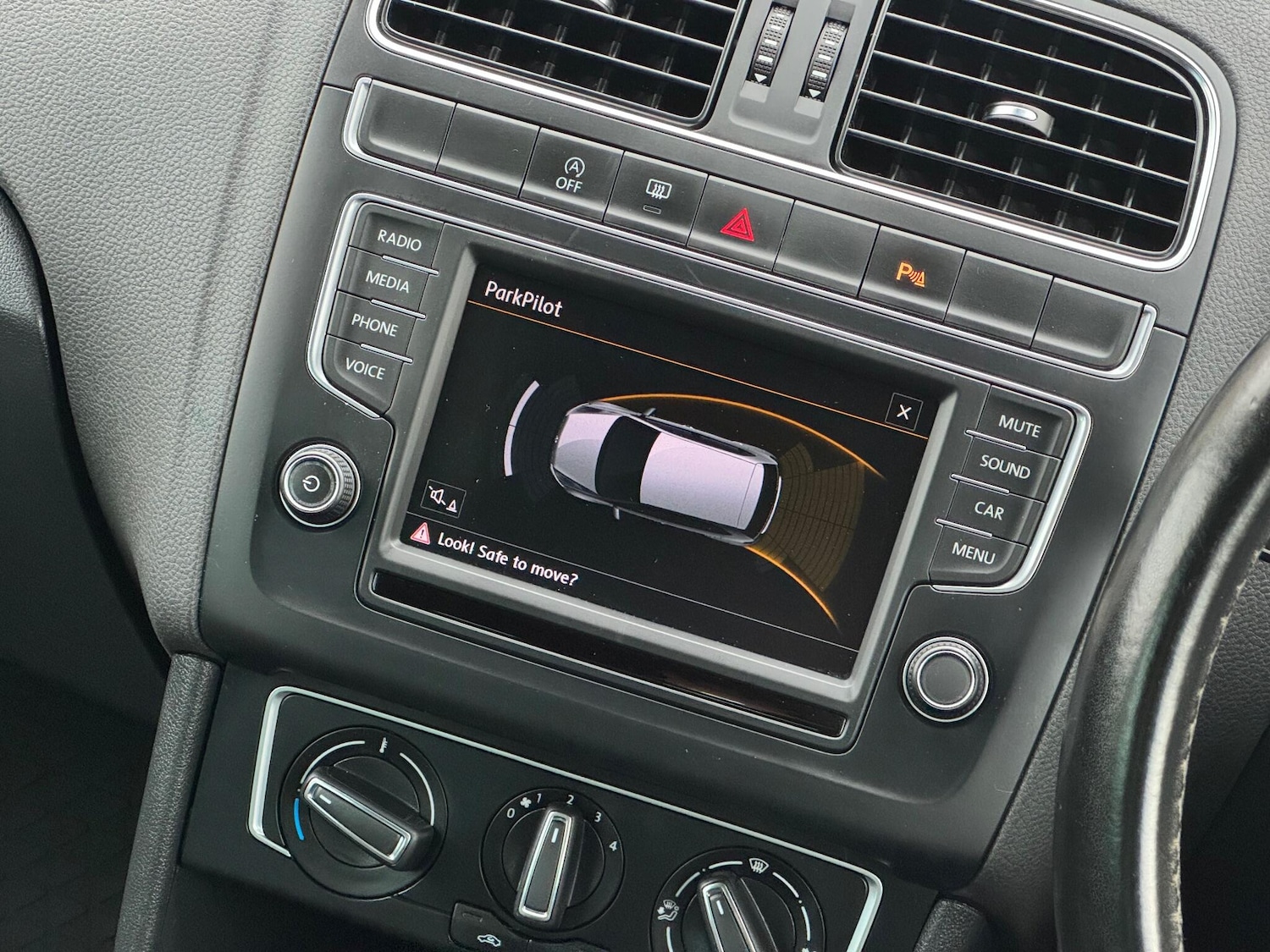 Used Volkswagen Polo 2016 for sale - 76926032: Photo 48