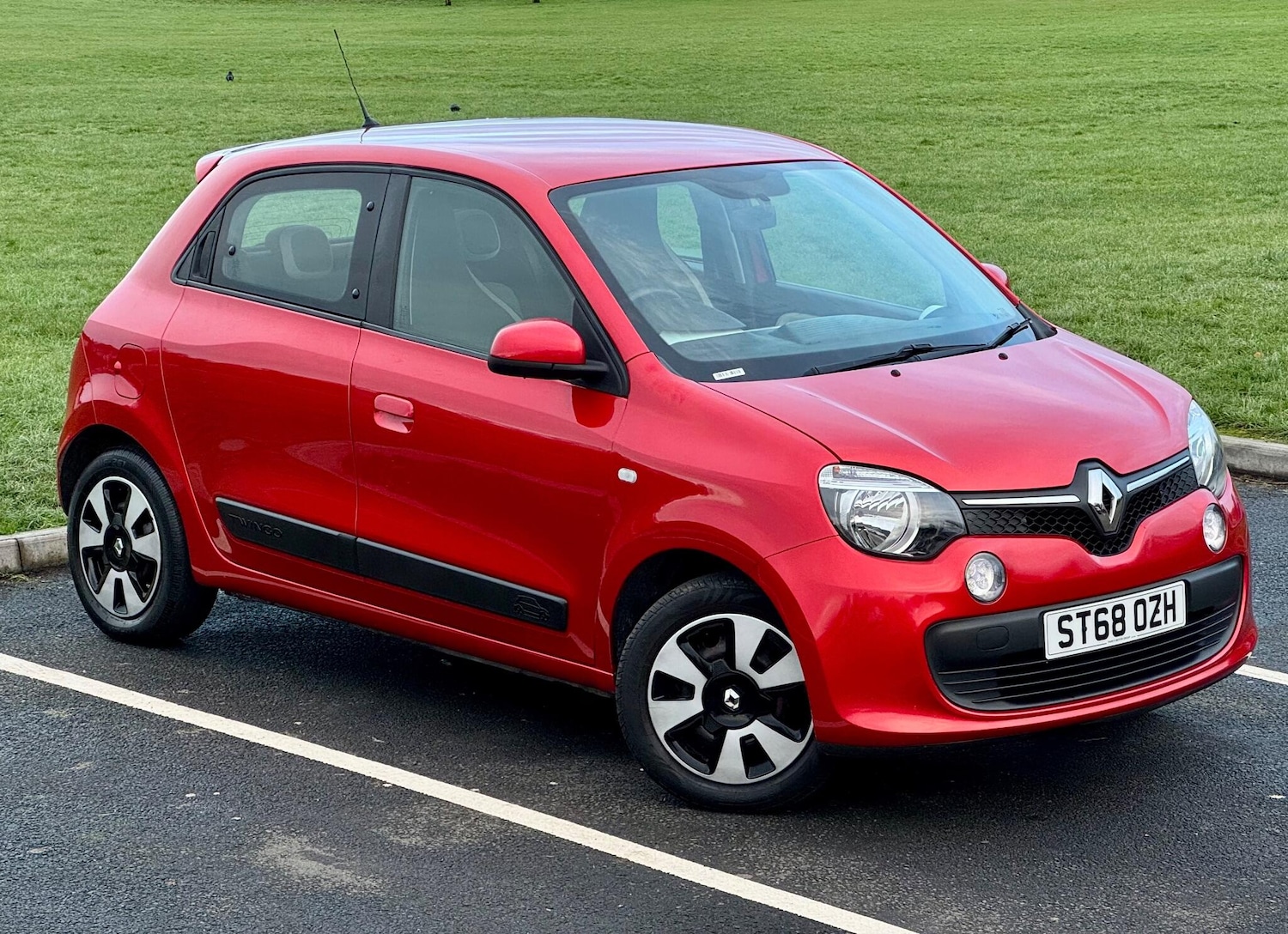 Used Renault Twingo 2018 for sale - 76840735: Photo 1