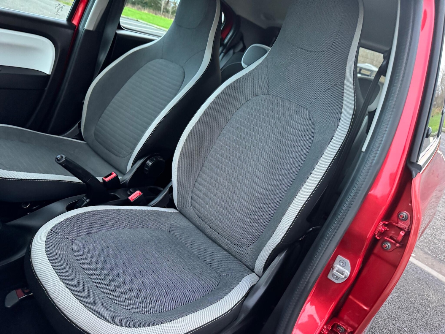 Used Renault Twingo 2018 for sale - 76840735: Photo 23