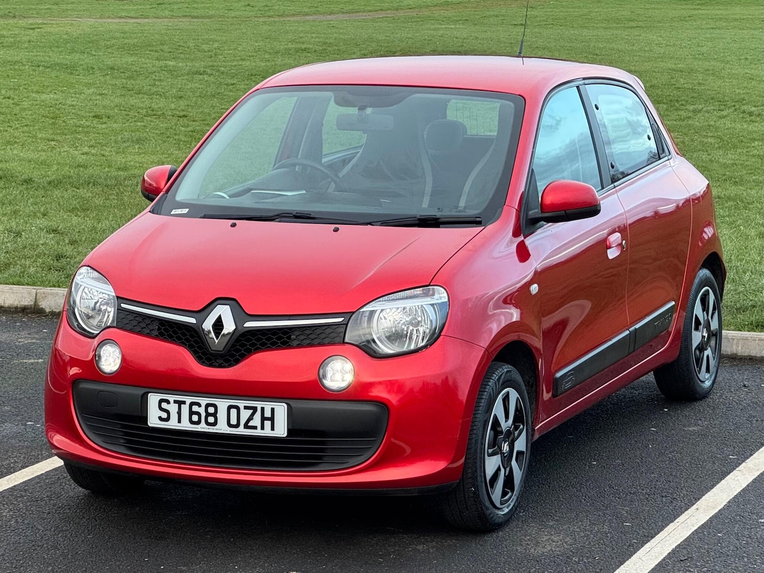 Used Renault Twingo 2018 for sale - 76840735: Photo 5