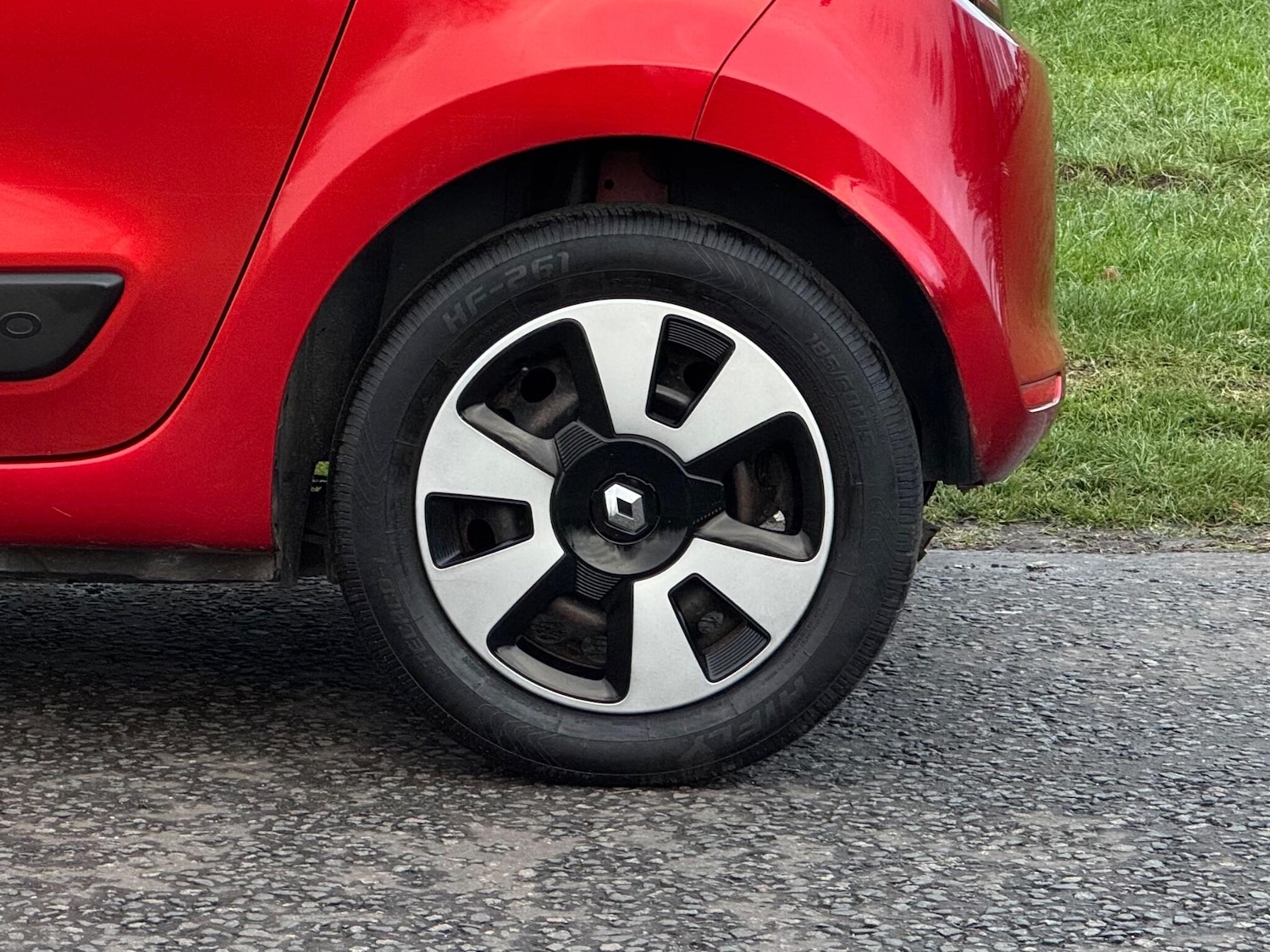 Used Renault Twingo 2018 for sale - 76840735: Photo 50