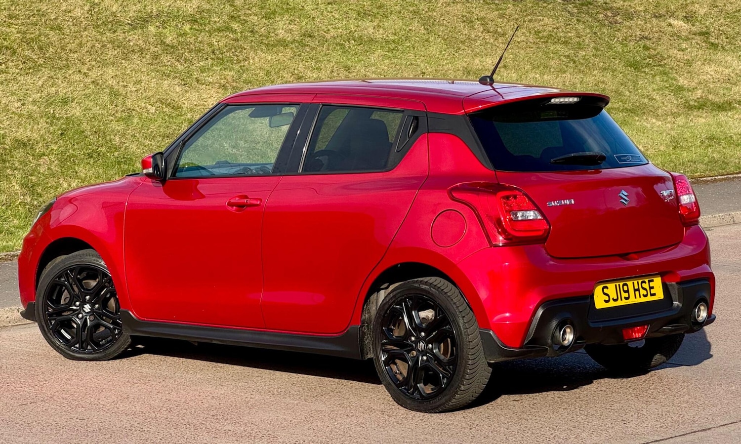 Used Suzuki Swift 2019 for sale - 77799233: Photo 11