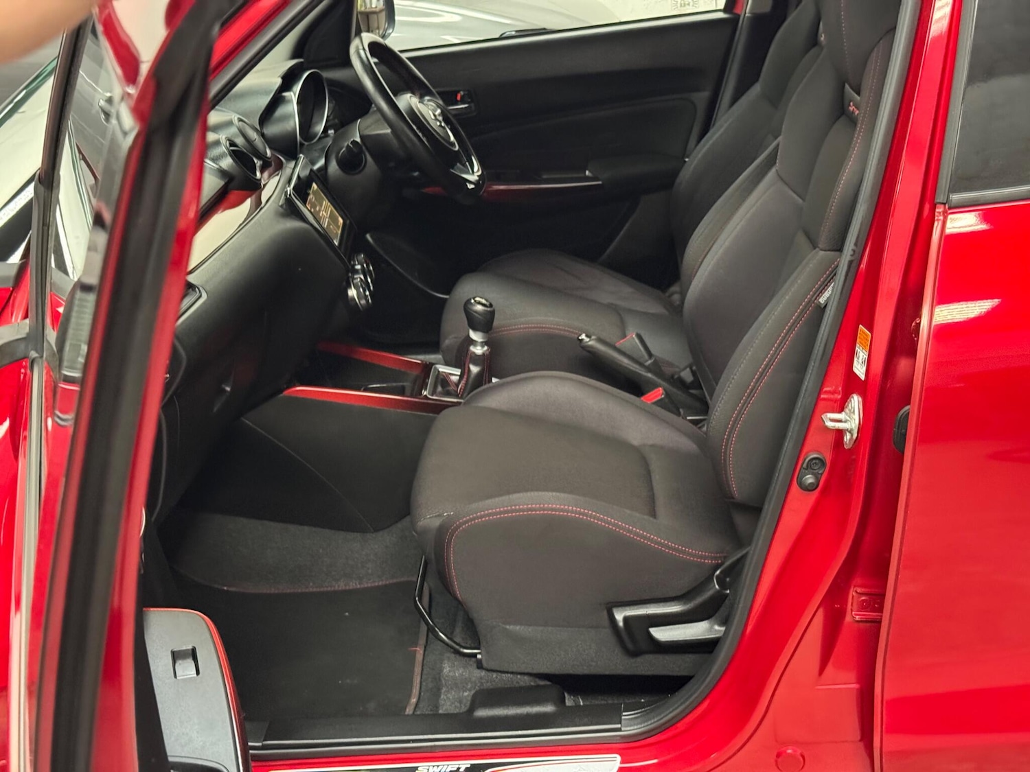 Used Suzuki Swift 2019 for sale - 77799233: Photo 25