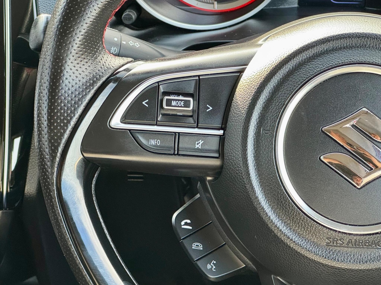 Used Suzuki Swift 2019 for sale - 77799233: Photo 34