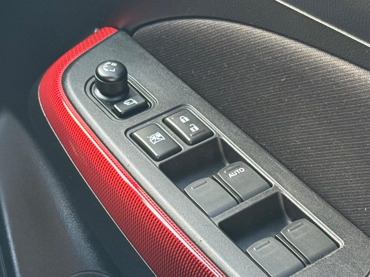 Used Suzuki Swift 2019 for sale - 77799233: Photo 48