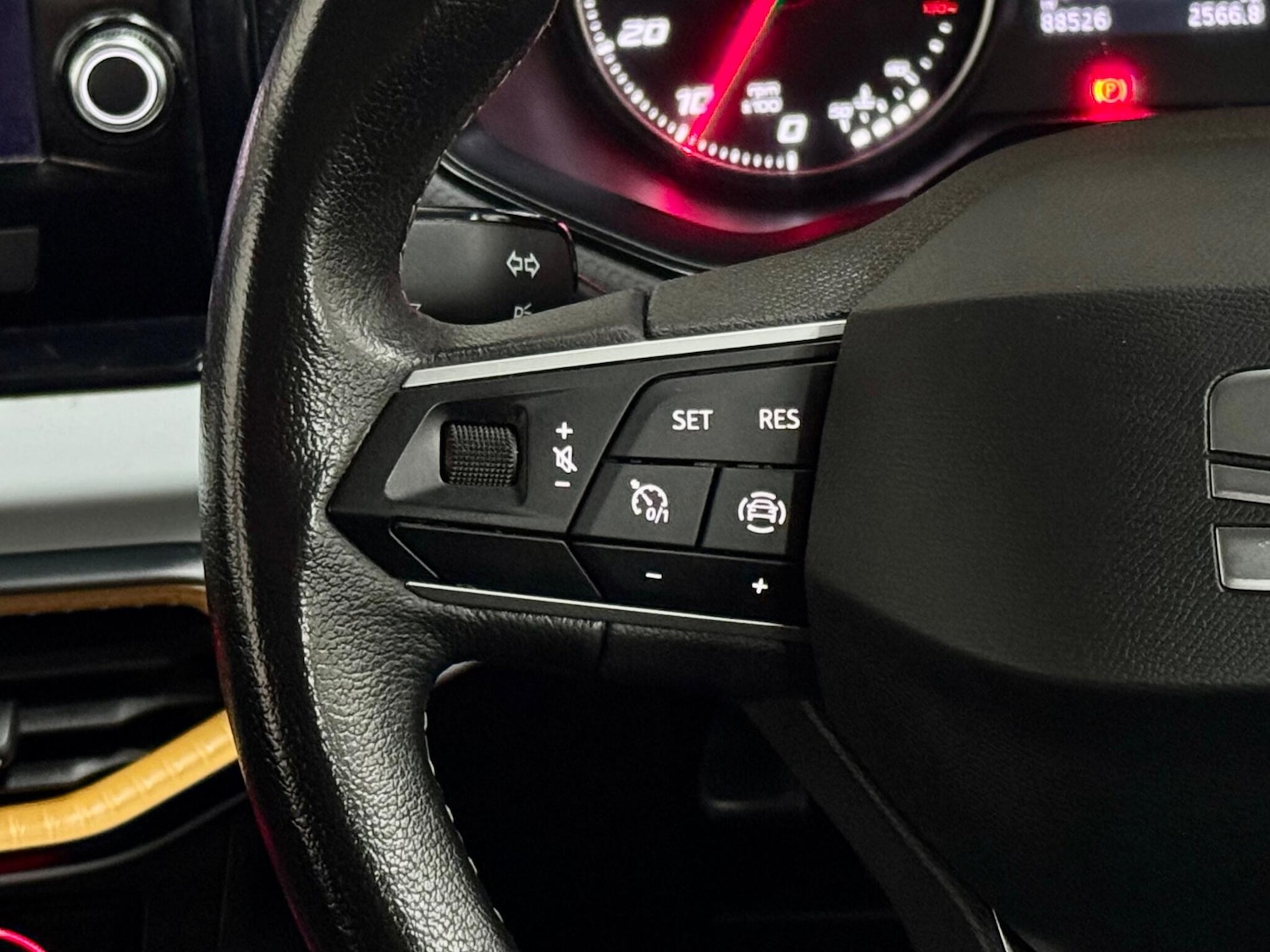 Used SEAT Arona 2022 for sale - 76997640: Photo 30