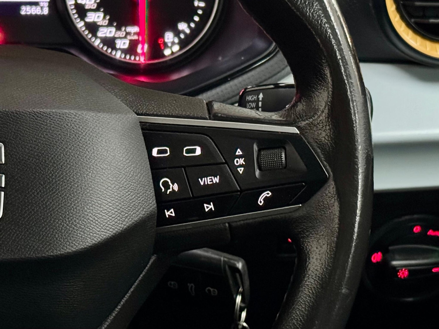 Used SEAT Arona 2022 for sale - 76997640: Photo 31