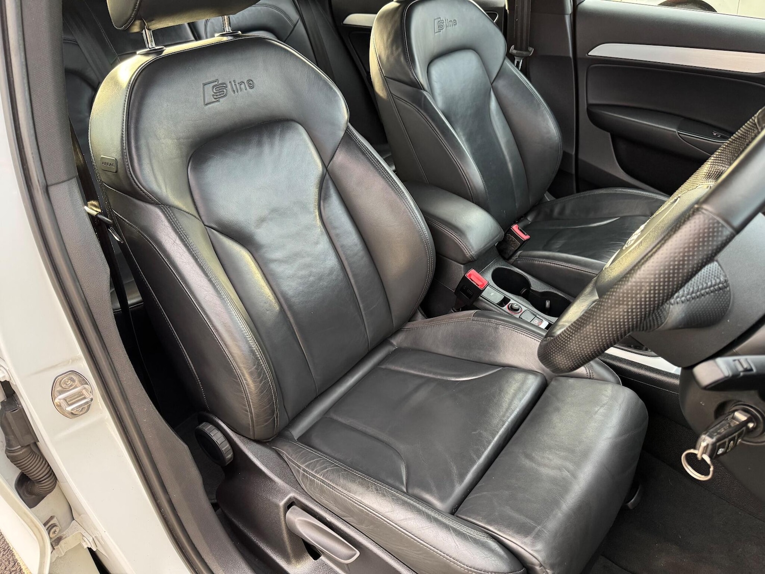 Used Audi Q3 2014 for sale - 76840729: Photo 24