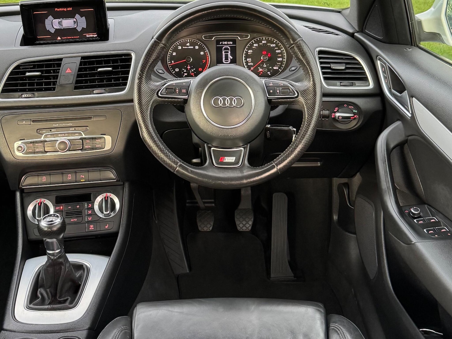 Used Audi Q3 2014 for sale - 76840729: Photo 35