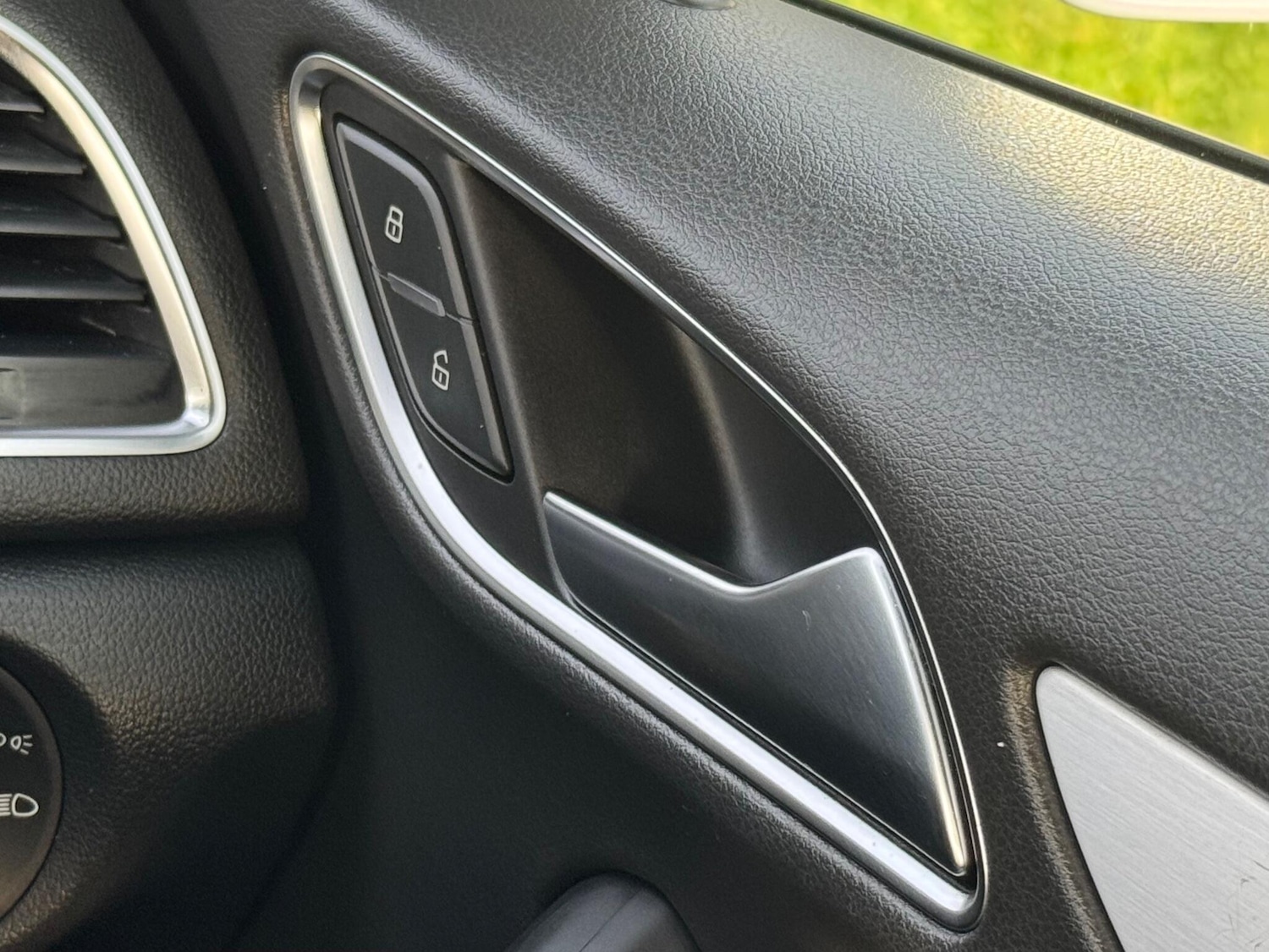 Used Audi Q3 2014 for sale - 76840729: Photo 43