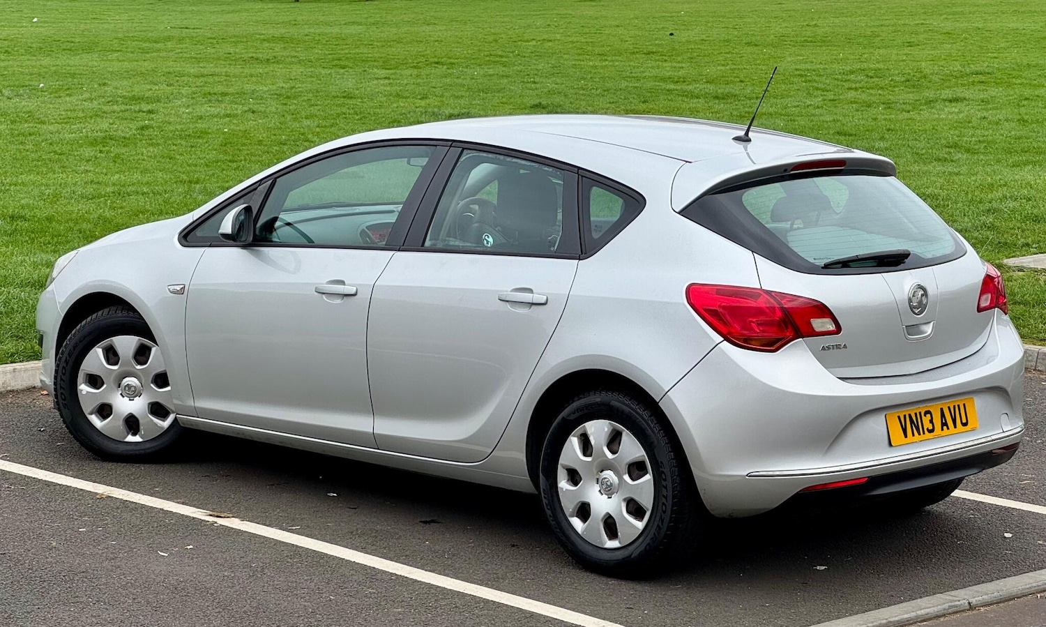 Used Vauxhall Astra 2013 for sale - 76840748: Photo 13