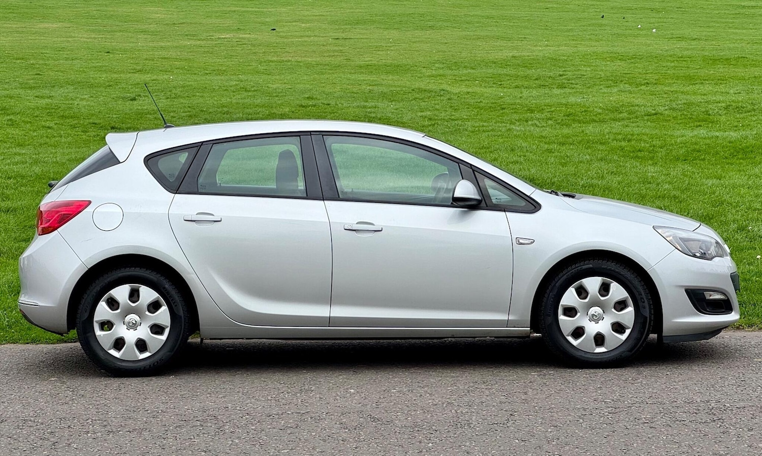 Used Vauxhall Astra 2013 for sale - 76840748: Photo 17