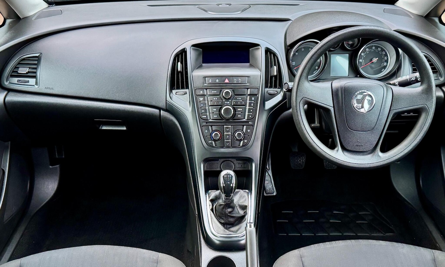 Used Vauxhall Astra 2013 for sale - 76840748: Photo 28