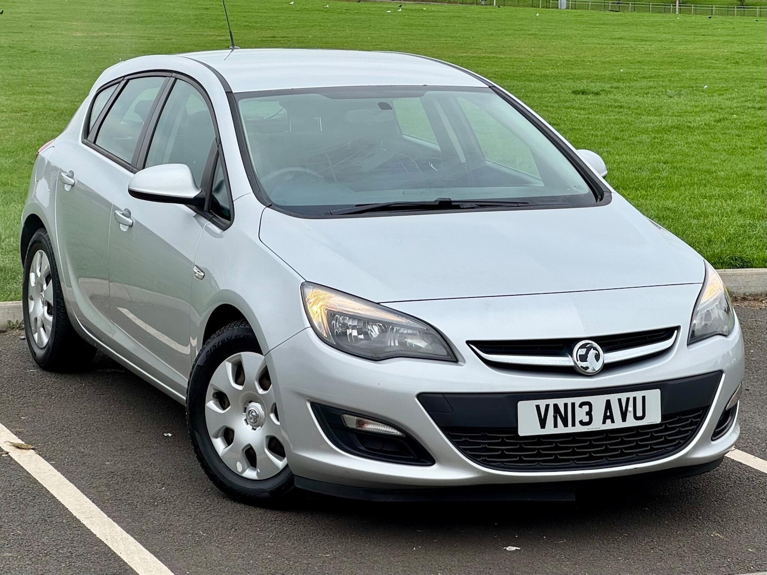 Used Vauxhall Astra 2013 for sale - 76840748: Photo 6