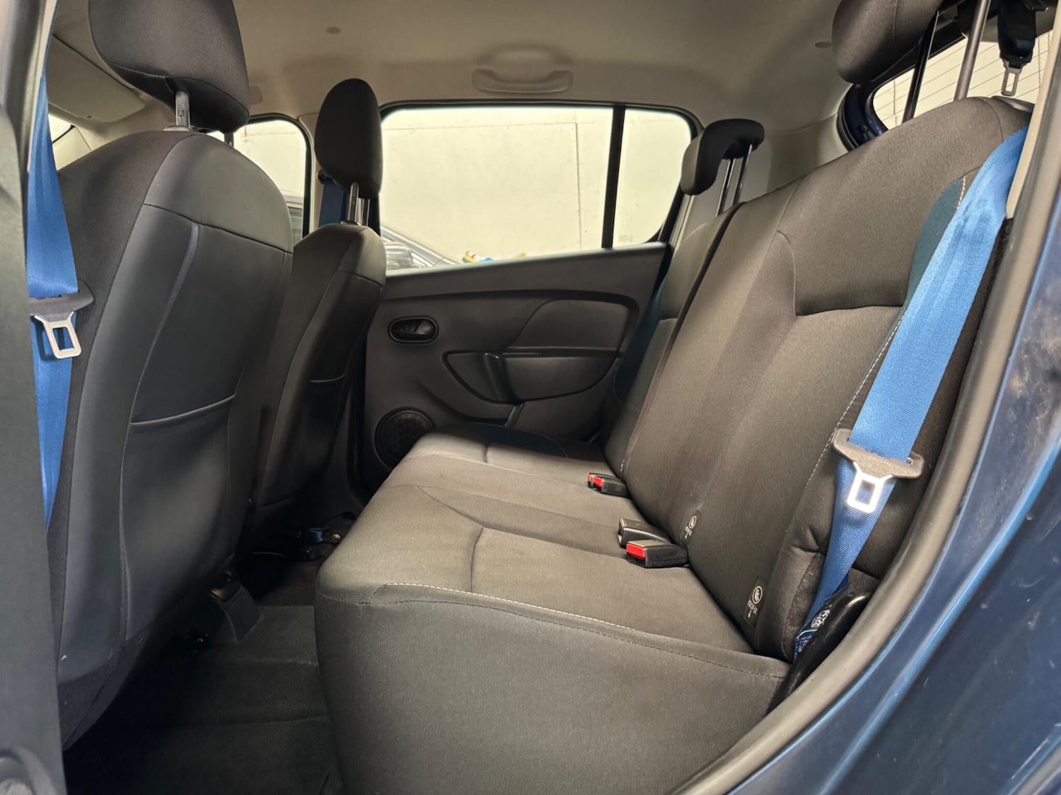 Used Dacia Sandero 2015 for sale - 76840728: Photo 25