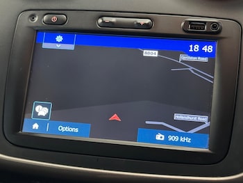 Used Dacia Sandero 2015 for sale - 76840728: Photo