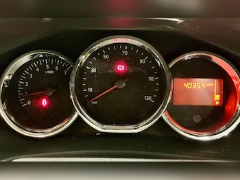 Used Dacia Sandero 2015 for sale - 76840728: Photo