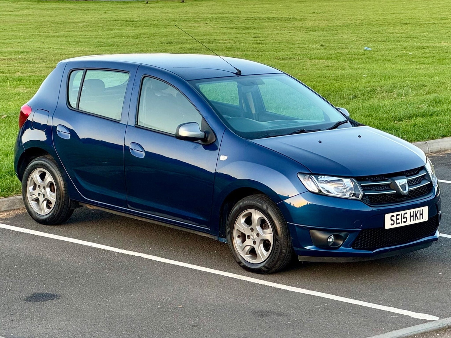 Used Dacia Sandero 2015 for sale - 76840728: Photo 5