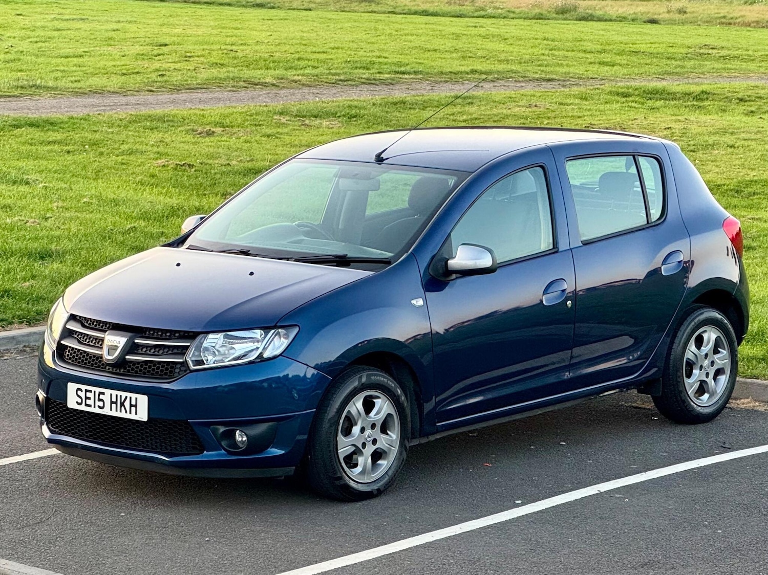 Used Dacia Sandero 2015 for sale - 76840728: Photo 8