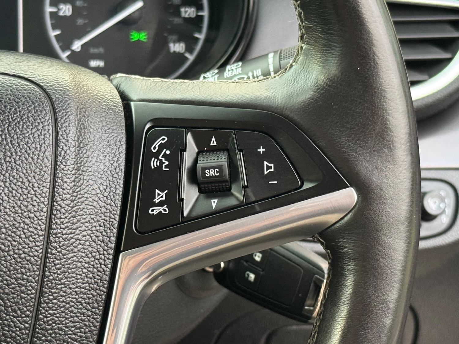 Used Vauxhall Mokka X 2017 for sale - 76840734: Photo 44