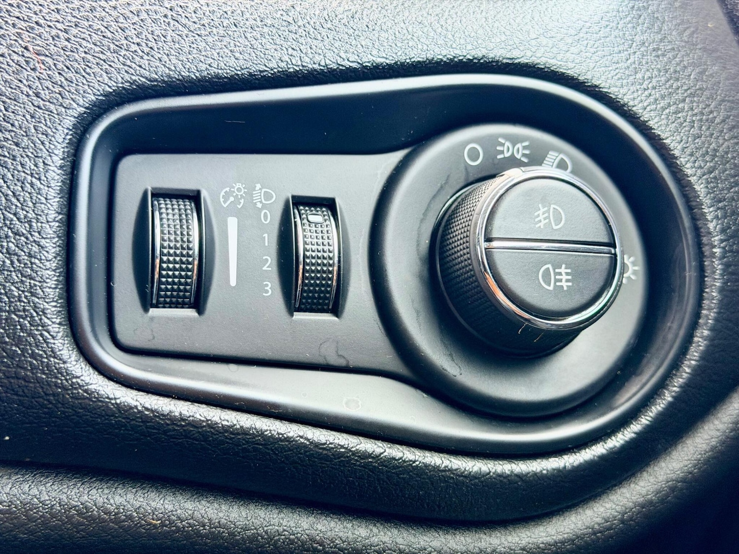 Used Jeep Renegade for sale - 77892492: Photo 34