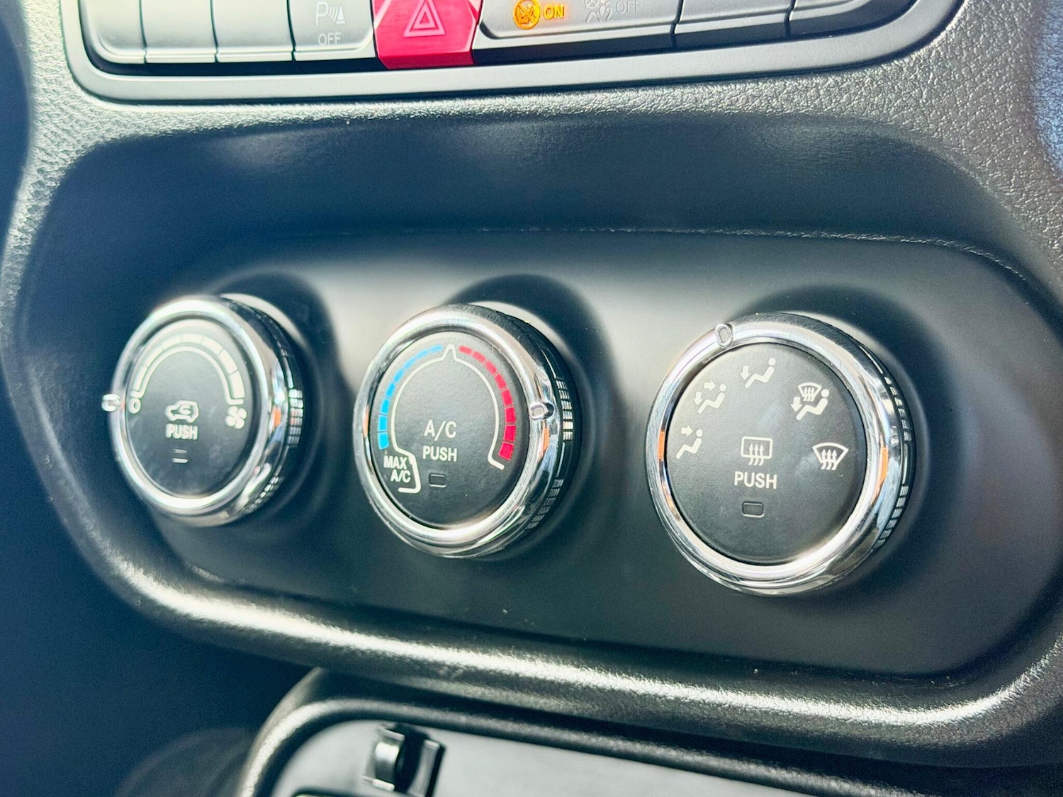 Used Jeep Renegade for sale - 77892492: Photo 37