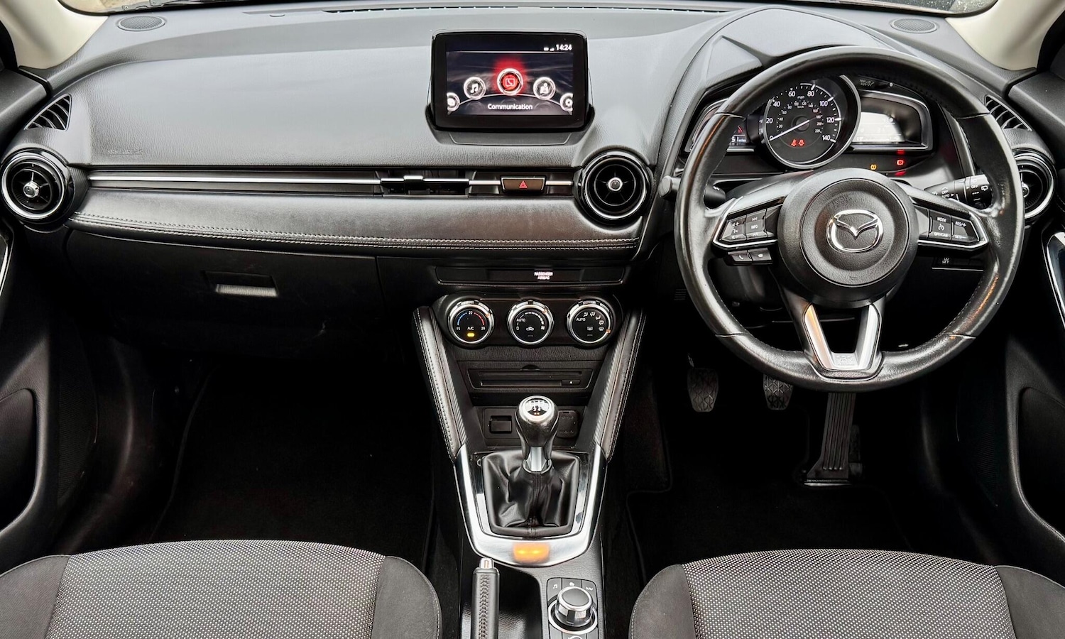 Used Mazda Mazda2 2018 for sale - 76840747: Photo 37