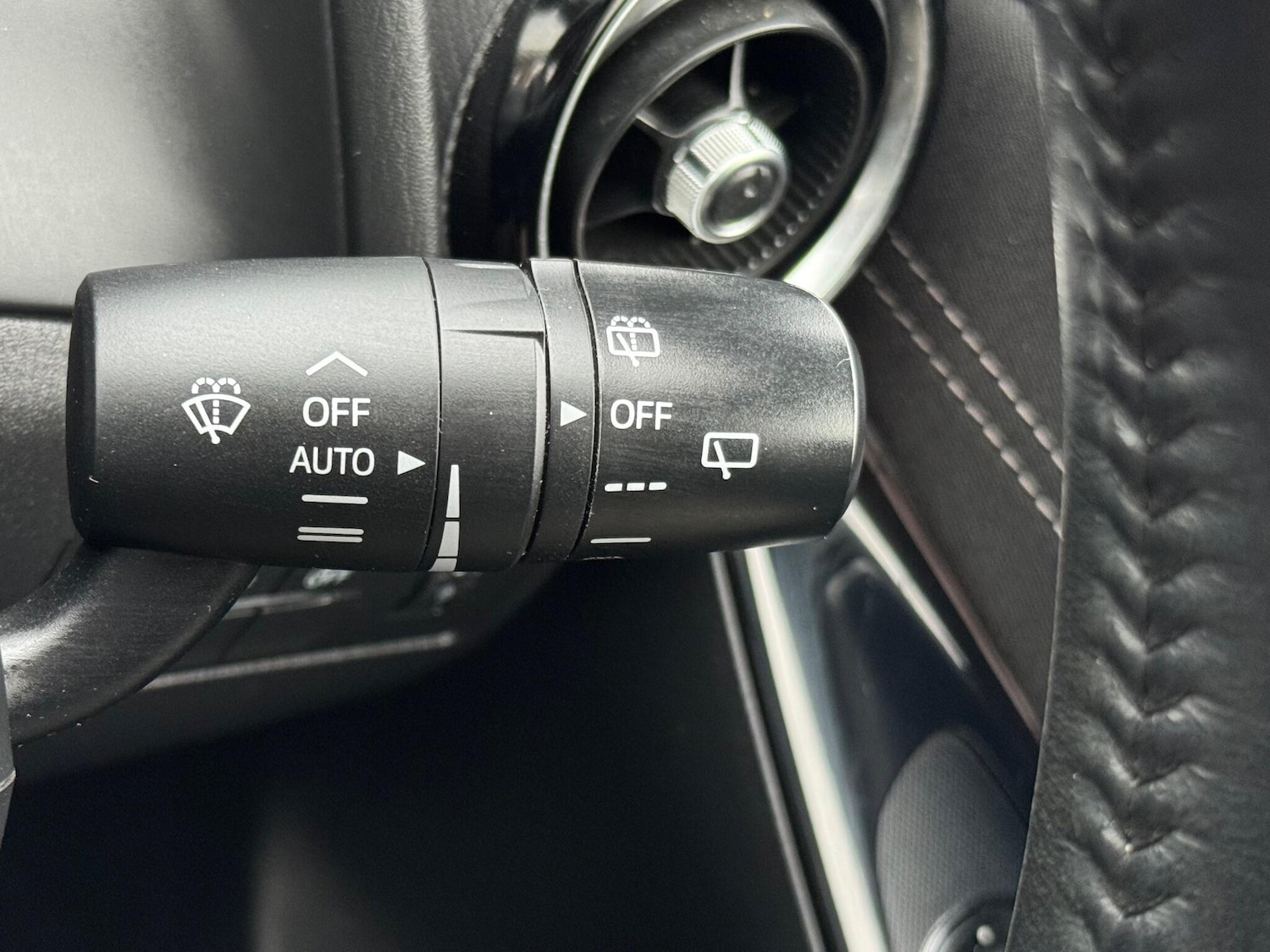 Used Mazda Mazda2 2018 for sale - 76840747: Photo 43