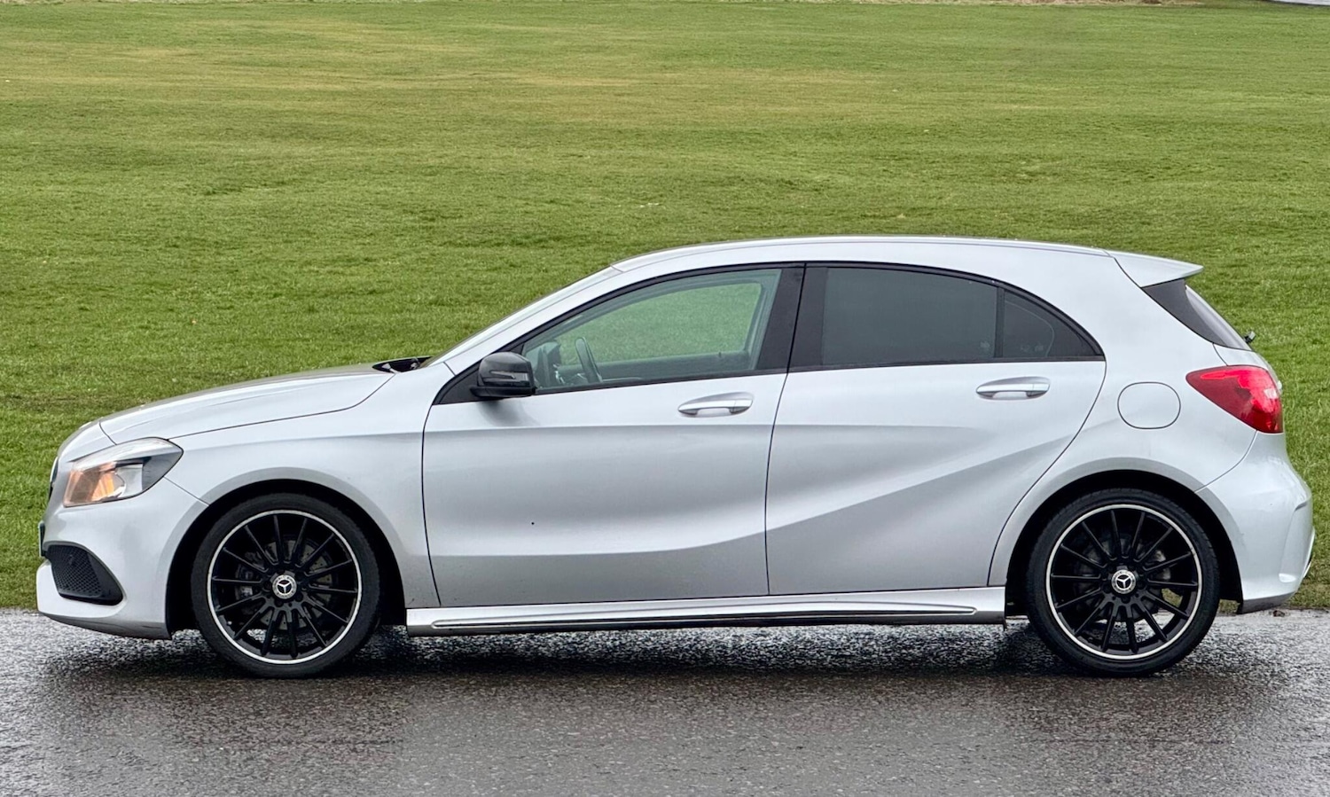Used Mercedes-Benz A-Class 2018 for sale - 77909441: Photo 11