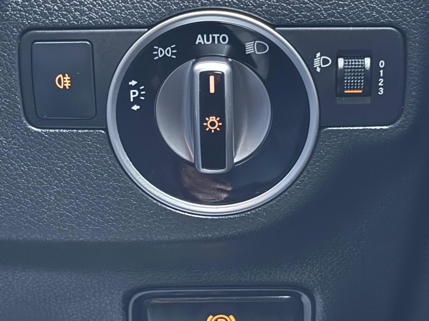 Used Mercedes-Benz A-Class 2018 for sale - 77909441: Photo 56