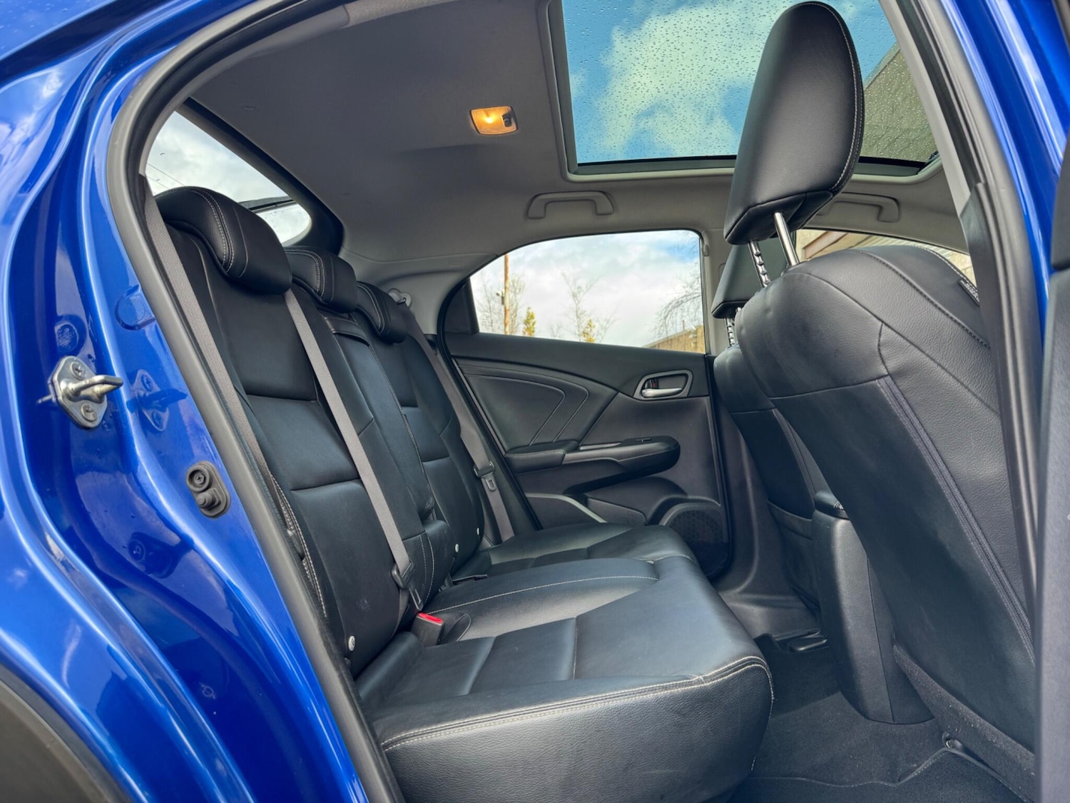 Used Honda Civic 2015 for sale - 78072224: Photo 32