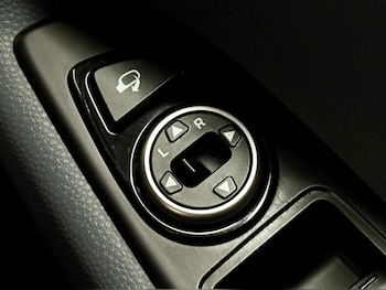 Used Hyundai i20 2016 for sale - 76839950: Photo