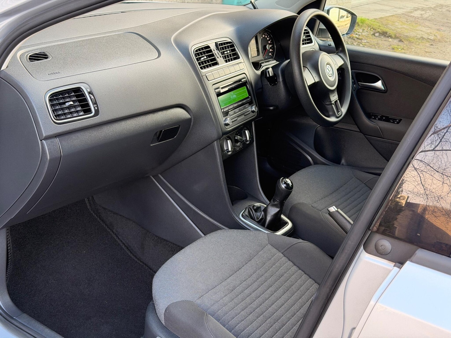 Used Volkswagen Polo 2013 for sale - 78046864: Photo 3