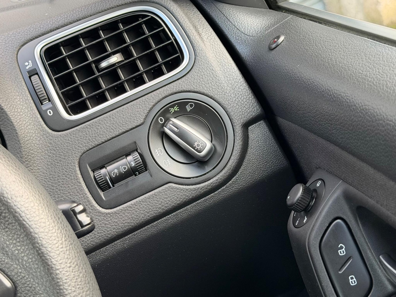 Used Volkswagen Polo 2013 for sale - 78046864: Photo 6