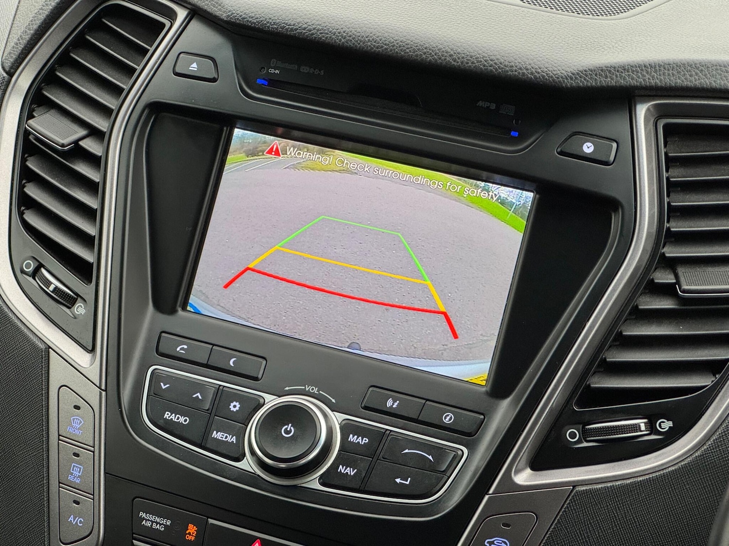 Used Hyundai Santa Fe for sale - 77808776: Photo 2