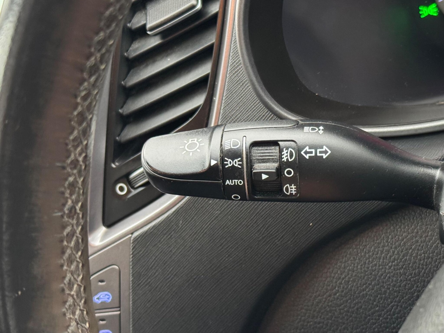 Used Hyundai Santa Fe for sale - 77808776: Photo 38