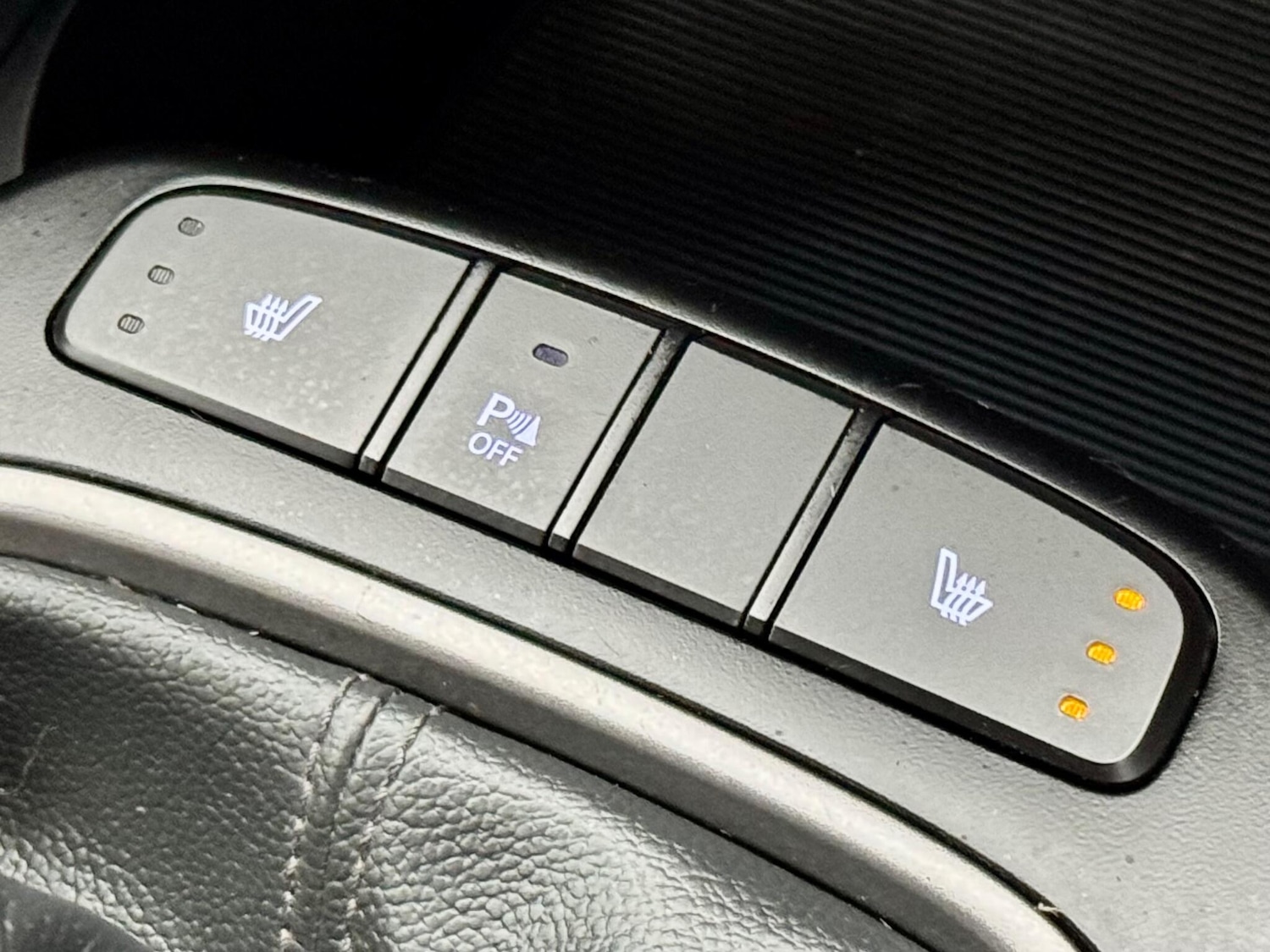 Used Hyundai Santa Fe for sale - 77808776: Photo 49