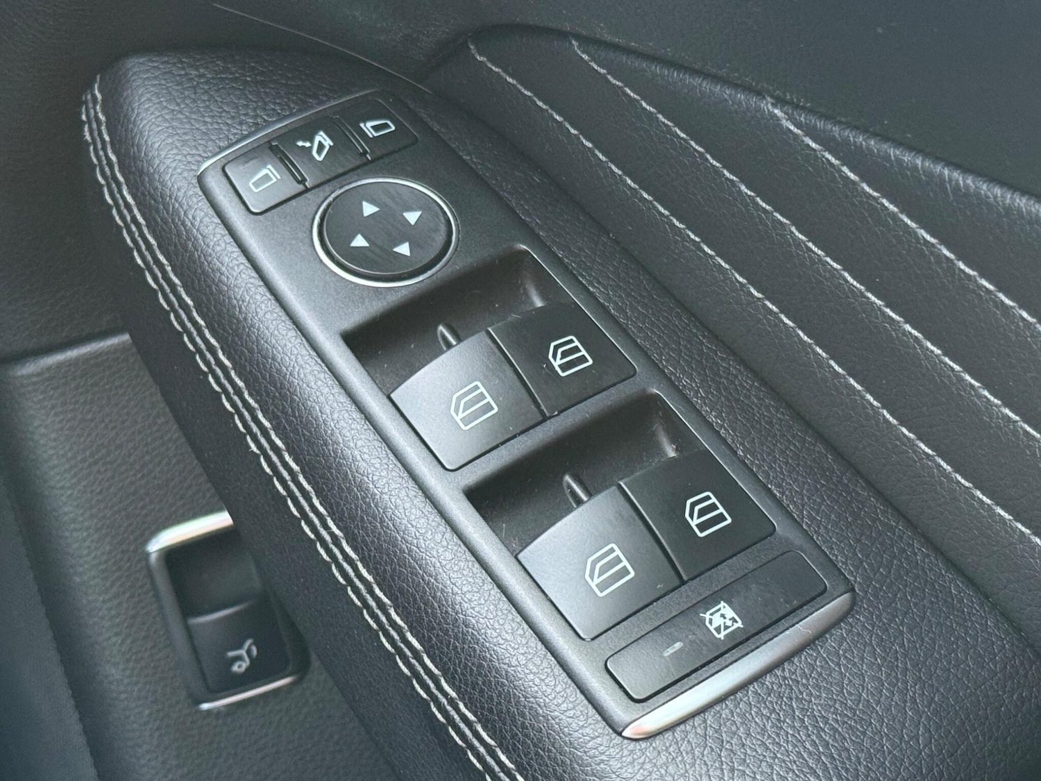 Used Mercedes-Benz GLE 2016 for sale - 78019619: Photo 60