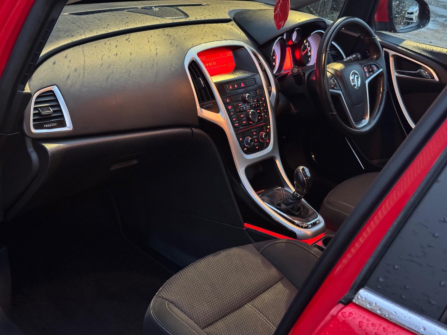 Used Vauxhall Astra 2012 for sale - 76942483: Photo 15