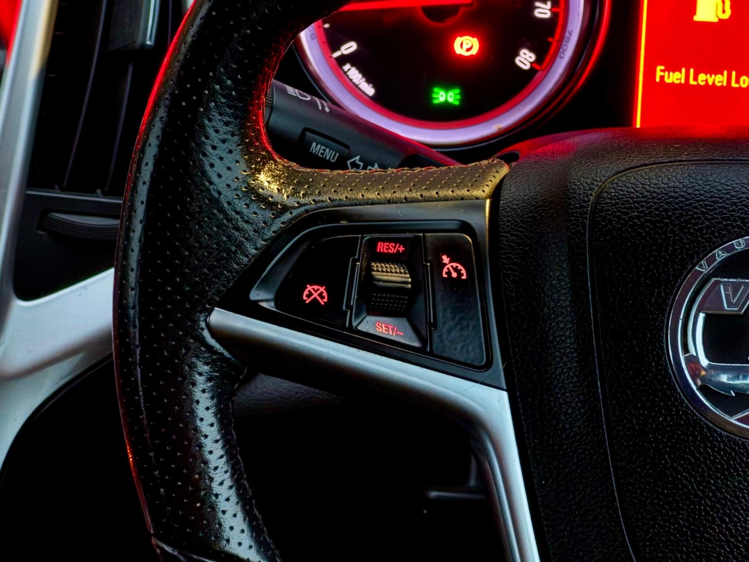 Used Vauxhall Astra 2012 for sale - 76942483: Photo 23