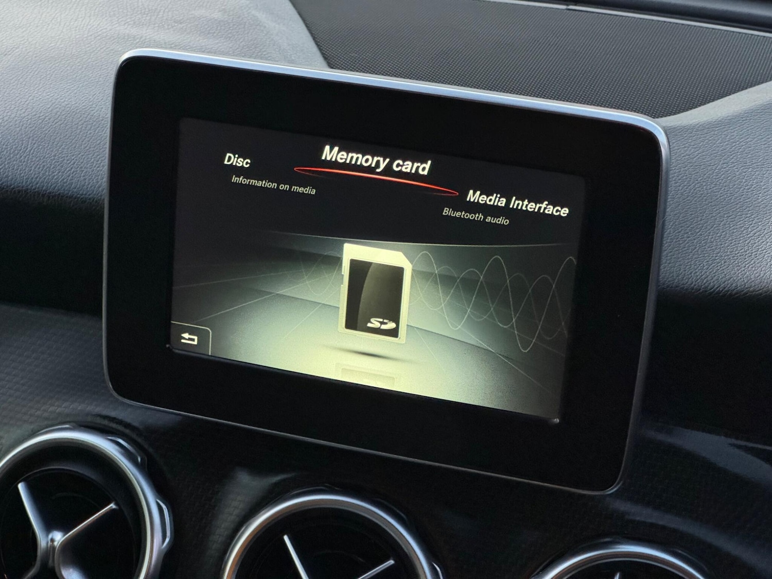 Used Mercedes-Benz GLA 2017 for sale - 77074684: Photo 66