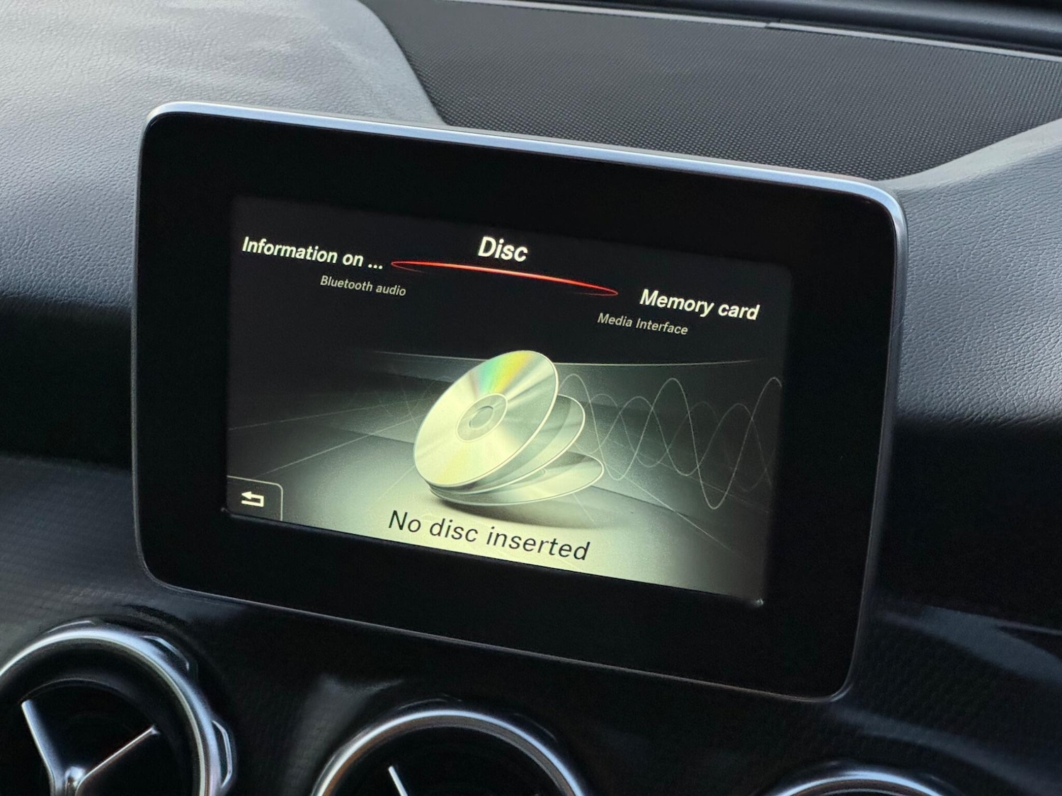 Used Mercedes-Benz GLA 2017 for sale - 77074684: Photo 67