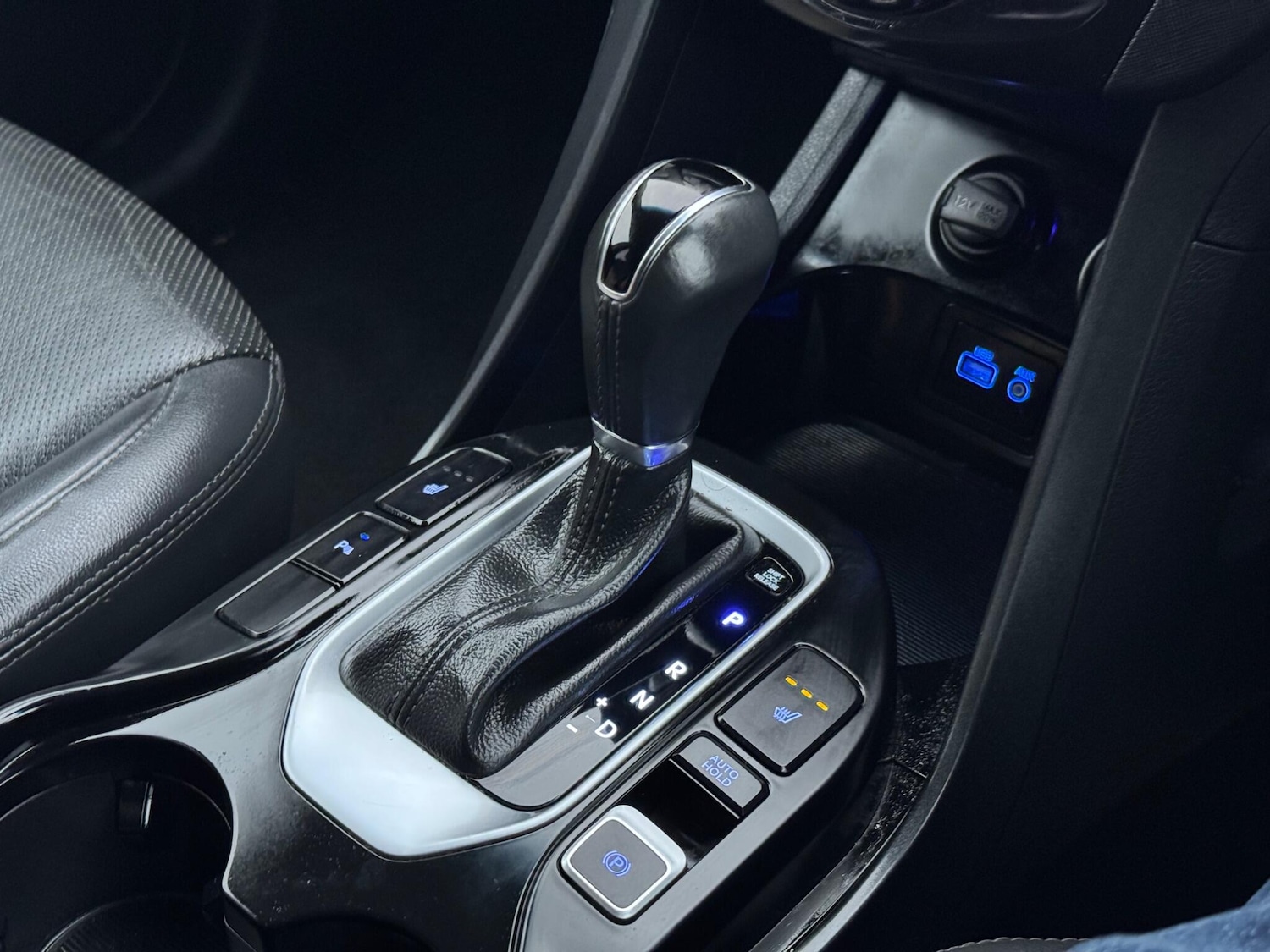 Used Hyundai Santa Fe for sale - 77823560: Photo 4